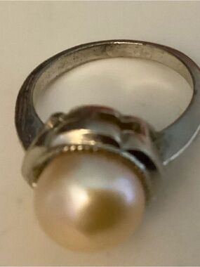 6.75 Pink Pearl Silver Ring